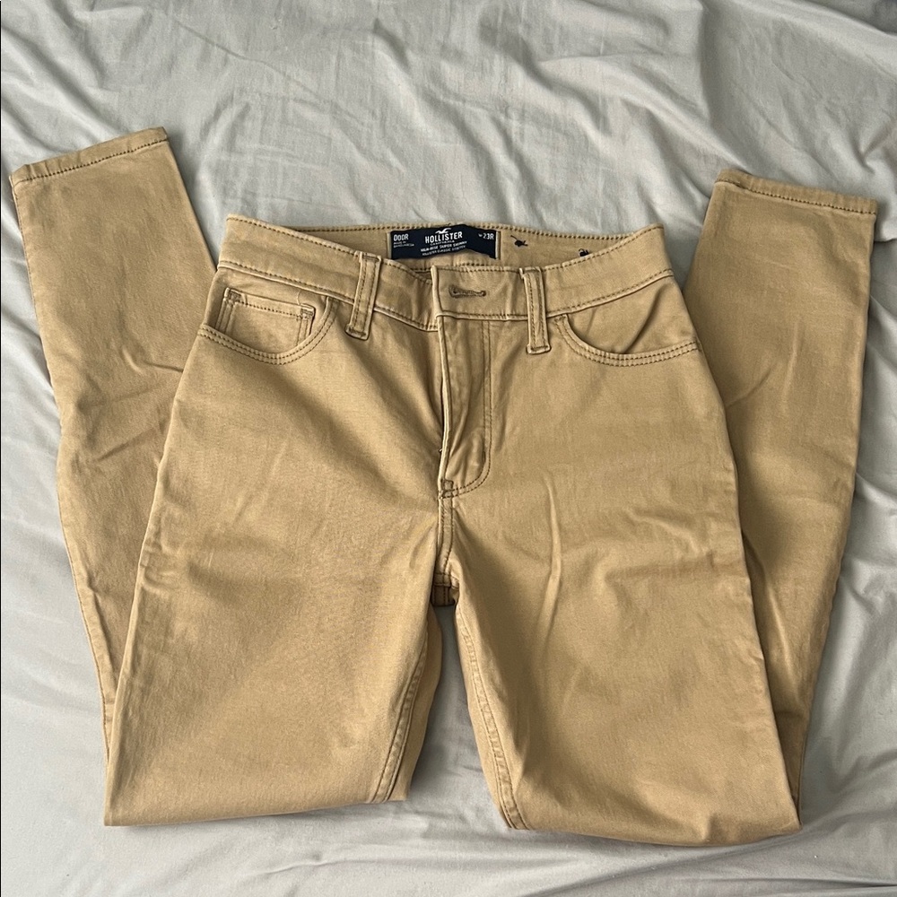 Hollister Khaki High-Rise Super Skinny Jeans